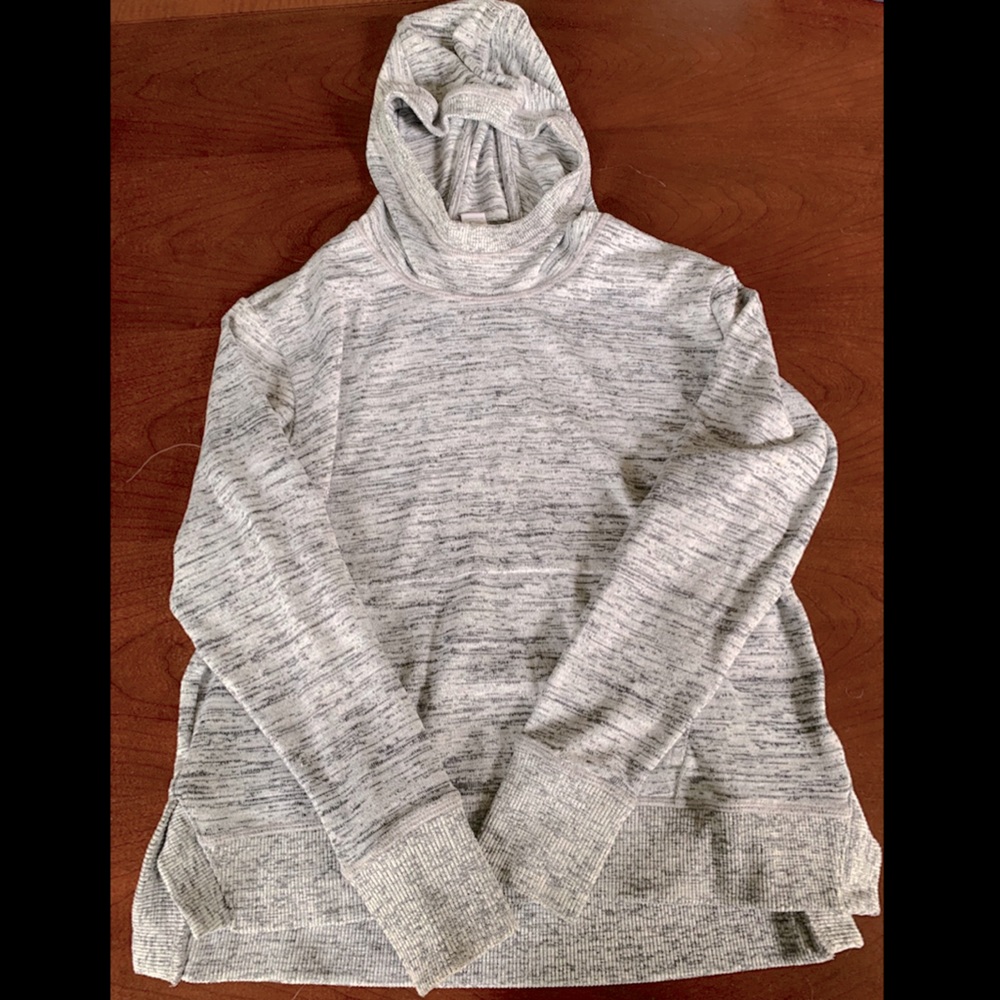 Girls’ Gray Athleta Hoodie